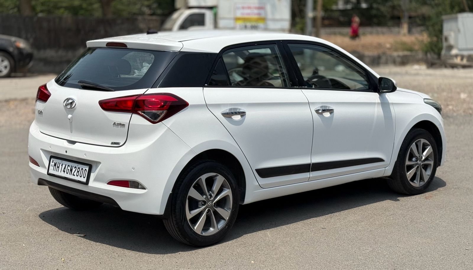 i20 Asta (O)